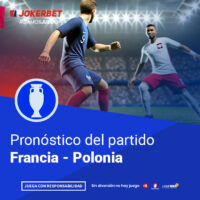La Imagen Muestra A Jugadores De Los Equipos De Francia Y Polonia En Acción En Un Estadio Iluminado Y Lleno De Espectadores. En La Parte Inferior, Dentro De Un Recuadro Azul, Se Lee El Texto 